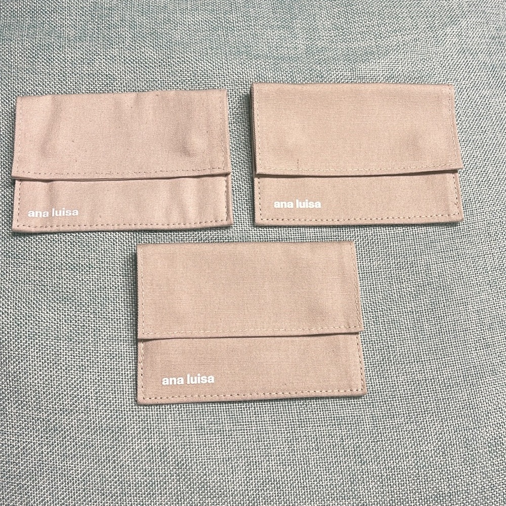 BNWT 3 PC LARGE ANA LUISA TAUPE CANVAS POUCHES + 1 BLACK BONUS POUCH WITH SNAPS - Picture 2 of 7